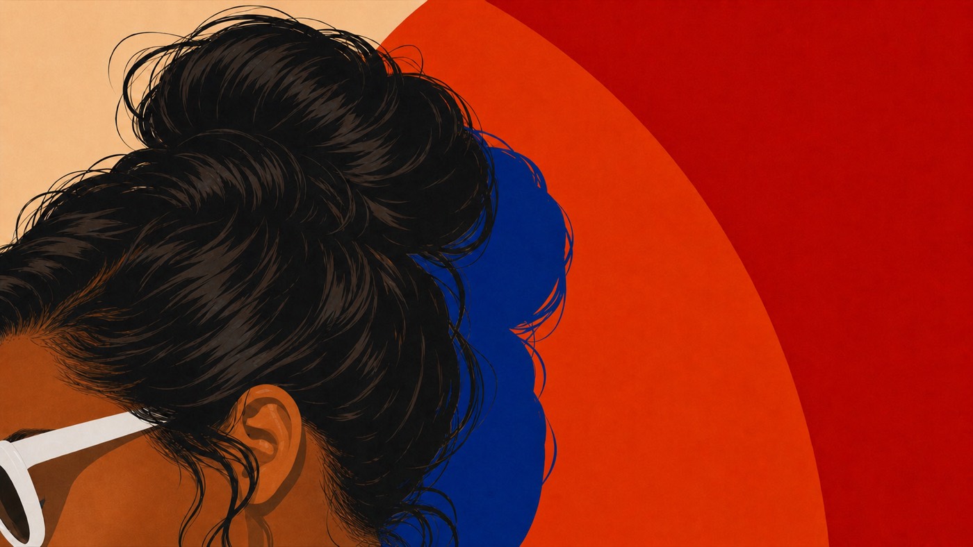 Profil de Frederica avec lunettes blanches et chignon haut